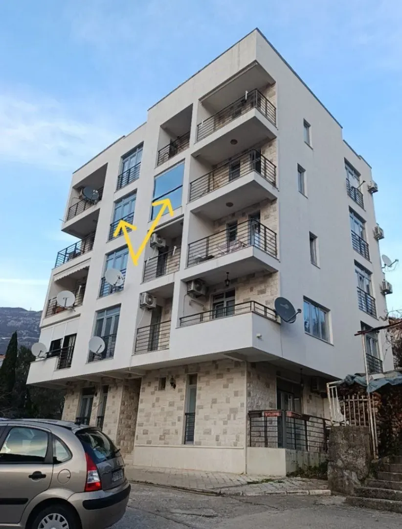 Rent, one bedroom apartment, 41m², Bečići, Budva