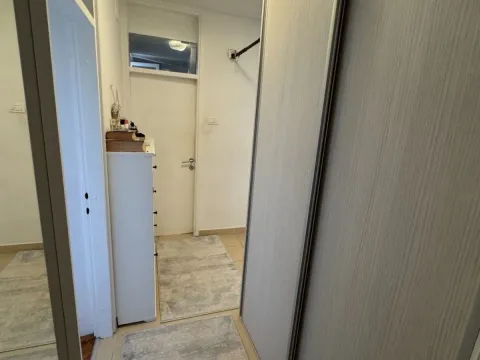 Prodaja, trosoban stan, 87m², Blok 6, Podgorica - image 6