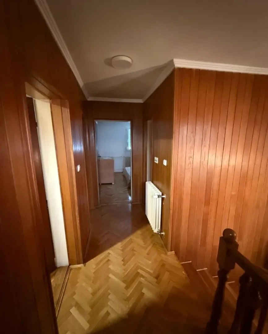 Prodaja, kuća, 159m², Resnik, Beograd
