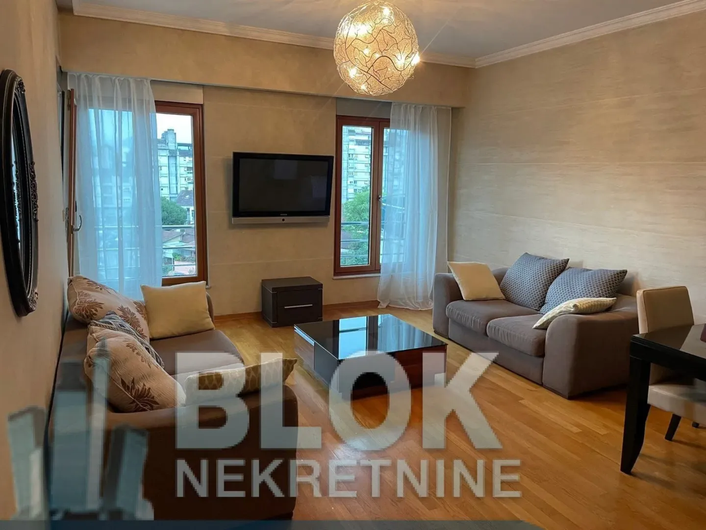 Izdavanje, jednosoban stan, 55m², Centar, Podgorica