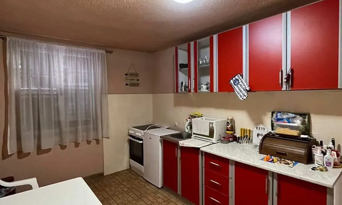 Prodaja, kuća, 210m², Sutomore, Bar