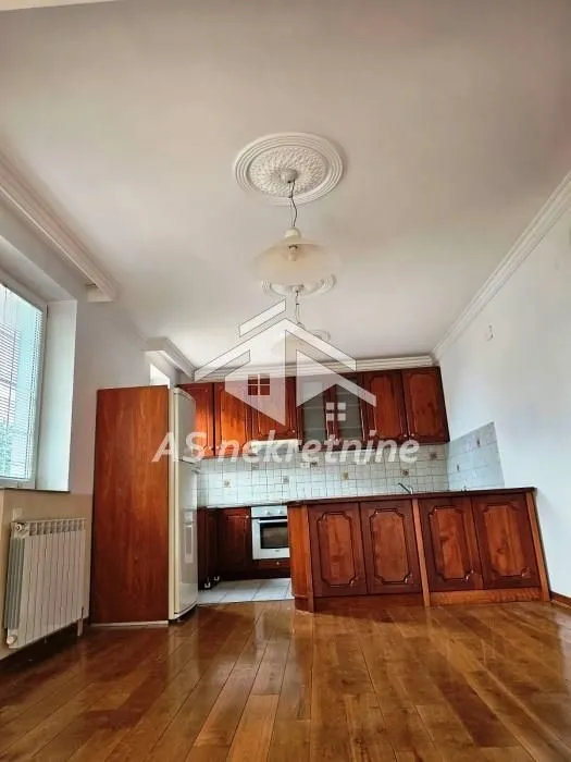 Rent, four bedroom apartment, 115m², Savski Venac, Beograd