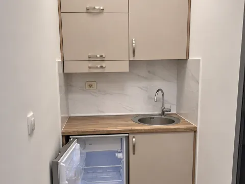 Rent, office space, 150m², Nova Dalmatinska, Podgorica - image 11