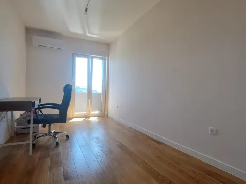 Rent, two bedroom apartment, 69m², Central Point, Podgorica - image 2