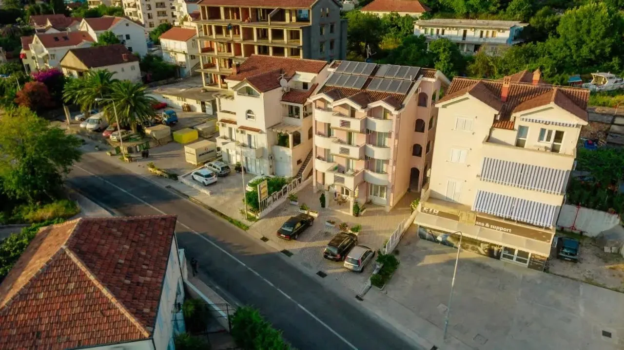 Prodaja, ugostiteljski objekat, 401m², Tivat, Crna Gora