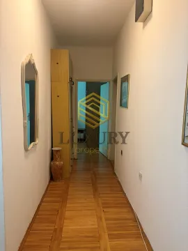 Izdavanje, jednosoban stan, 60m², Centar, Podgorica - image 3