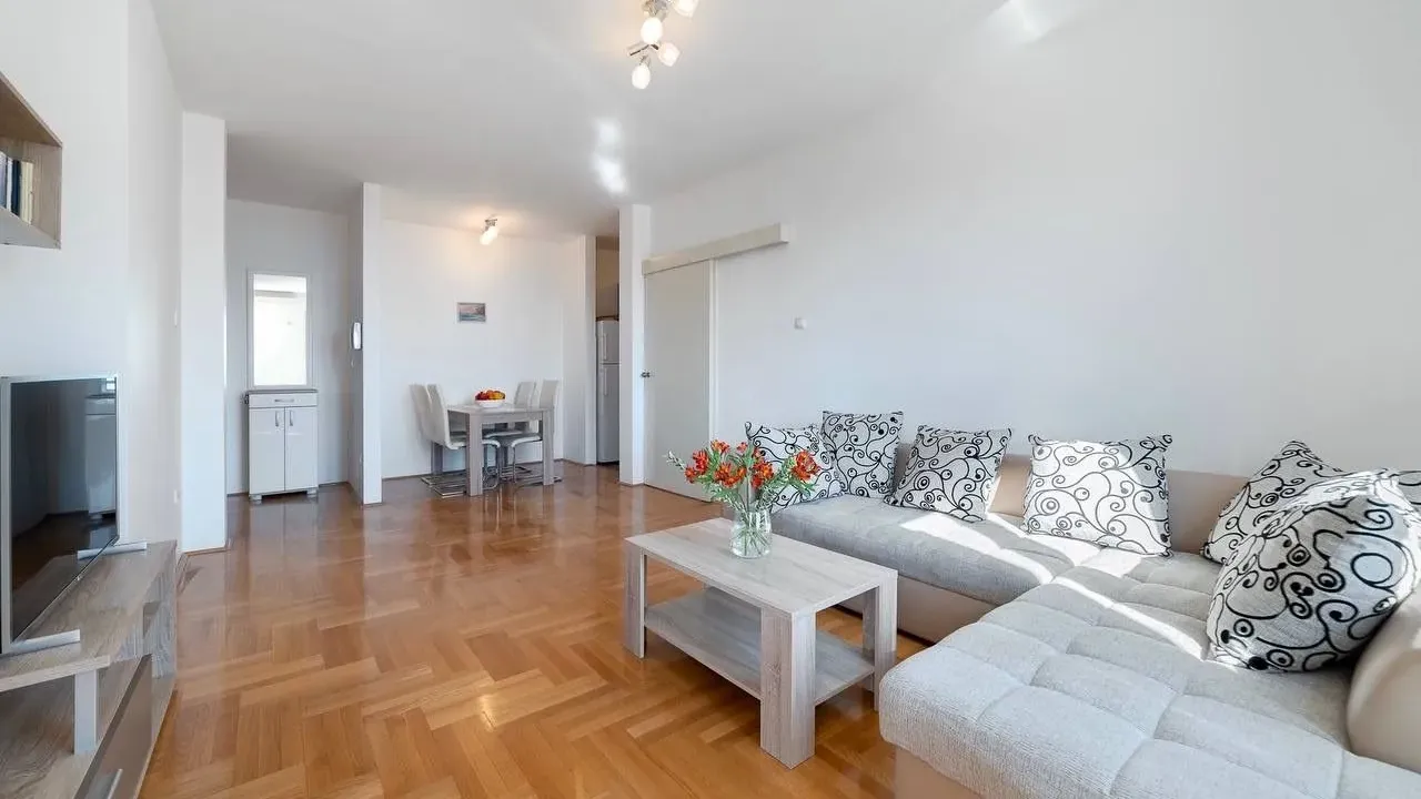 Prodaja, dvosoban stan, 69m², Bečići, Budva