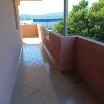 Izdavanje, dvosoban stan, 106m², Centar, Tivat - image 9