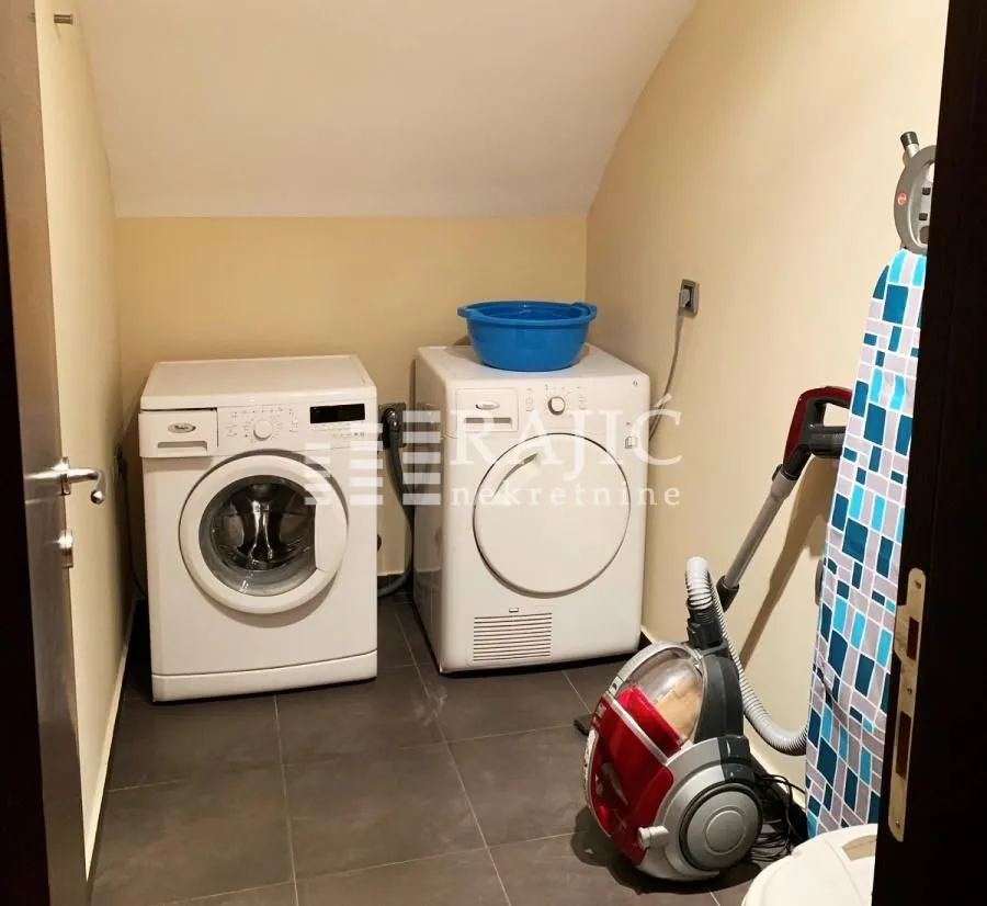 Sale, apartment, 160m², Vračar Sve Podlokacije, Beograd