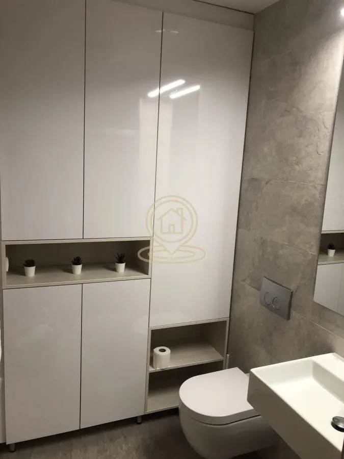 Rent, three bedroom apartment, 69m², Vračar Sve Podlokacije, Beograd