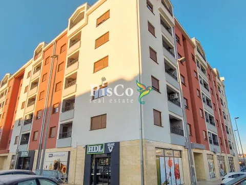 Prodaja, jednosoban stan, 52m², Stari Aerodrom, Podgorica - image 2