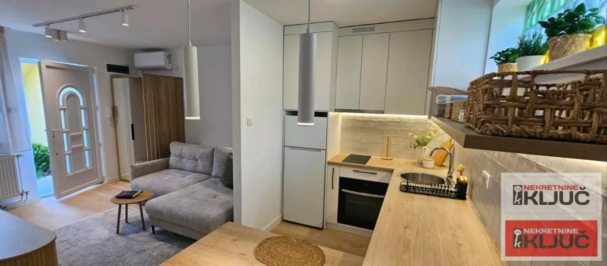 Izdavanje, jednosoban stan, 38m², Centar, Novi Sad