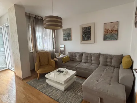 Stan in Nova Dalmatinska