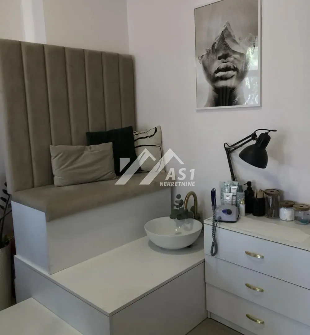 Rent, office space, 22m², Centar, Novi Sad