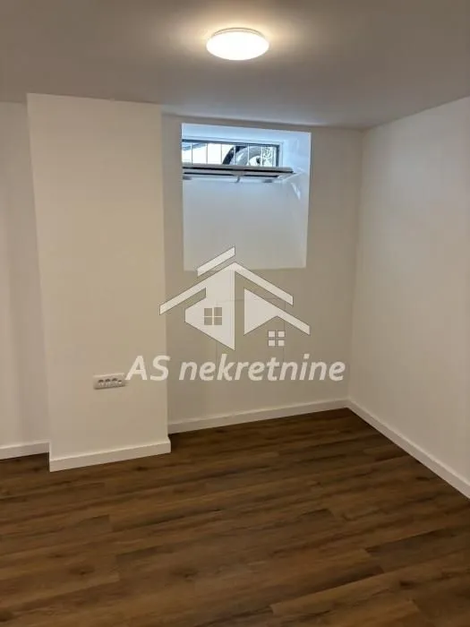 Izdavanje, dvosoban stan, 55m², Stari Grad, Beograd