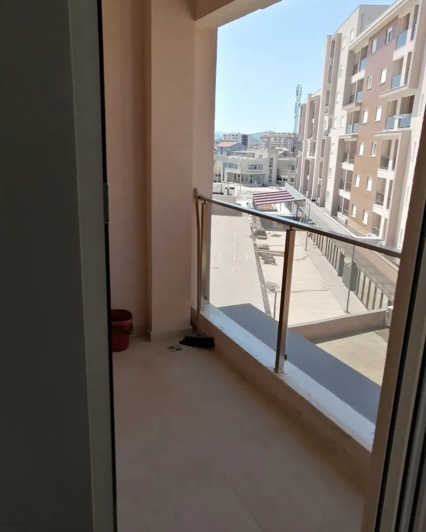 Izdavanje, jednosoban stan, 47m², Stari Aerodrom, Podgorica