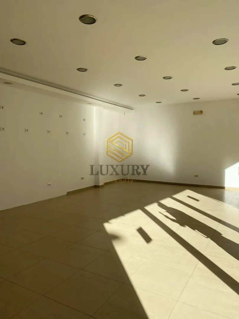 Rent, three bedroom apartment, 145m², City Kvart, Podgorica