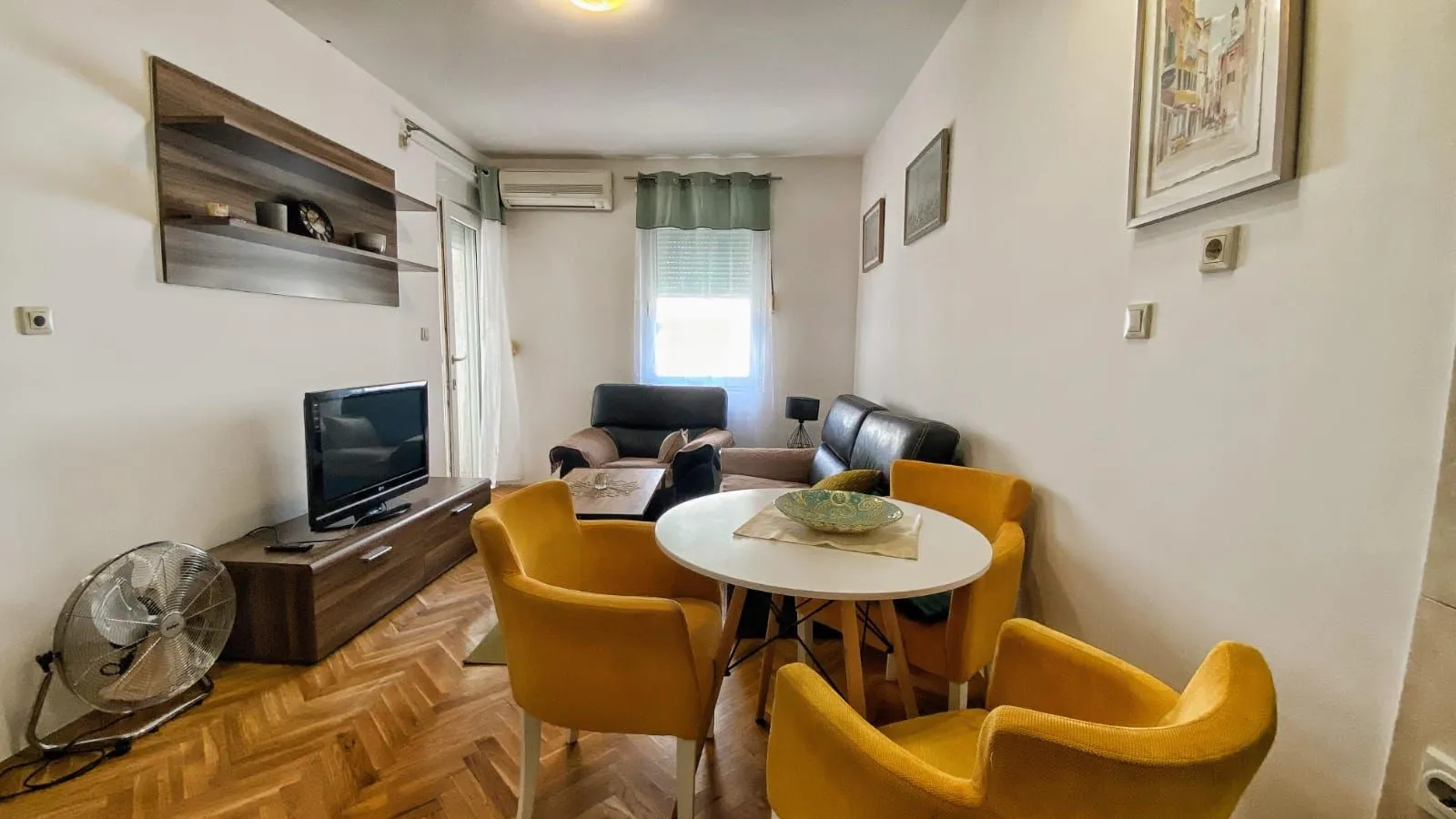 Rent, one bedroom apartment, 32m², Blok 9, Podgorica