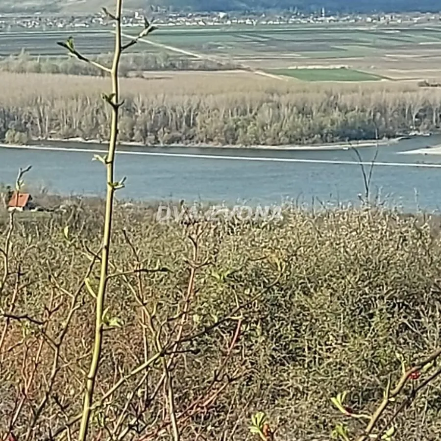 Prodaja, plac, 1500m², Novi Slankamen, Inđija