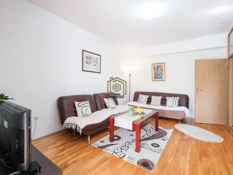 Izdavanje, jednosoban stan, 62m², Pobrežje, Podgorica - image 3