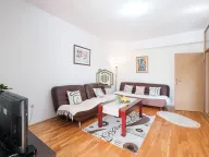 Izdavanje, jednosoban stan, 62m², Pobrežje, Podgorica - image 3