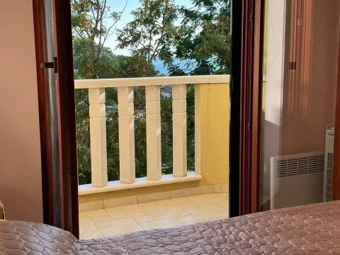 Rent, one bedroom apartment, 48m², Petrovac, Budva - image 2