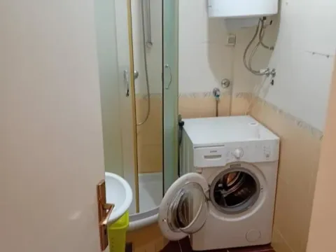 Izdavanje, dvosoban stan, 47m², Detelinara, Novi Sad Sve Podlokacije - image 7