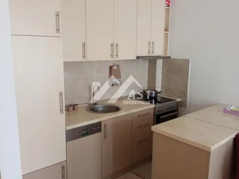 Izdavanje, jednosoban stan, 38m², Sajam, Novi Sad Sve Podlokacije - image 4