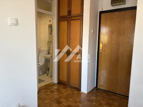 Rent, two bedroom apartment, 42m², Rotkvarija, Novi Sad Sve Podlokacije - image 6