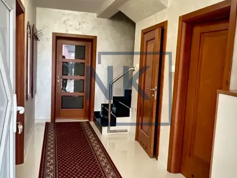 Rent, house, 220m², Konik, Podgorica - image 15