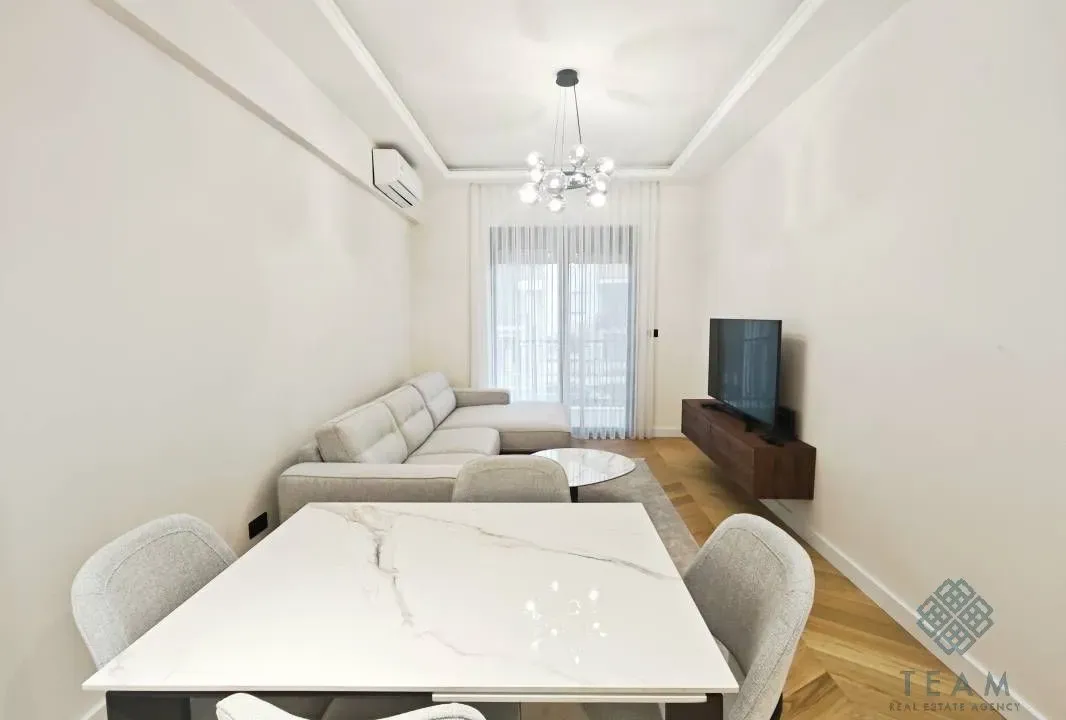Izdavanje, dvosoban stan, 60m², Gorica C, Podgorica