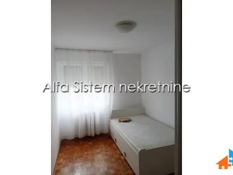 Izdavanje, trosoban stan, 81m², Vračar Sve Podlokacije, Beograd - image 11