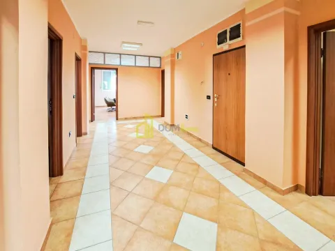 Sale, office space, 115m², Bar, Crna Gora - image 9