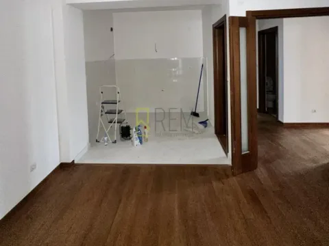 Prodaja, dvosoban stan, 69m², Momišići, Podgorica