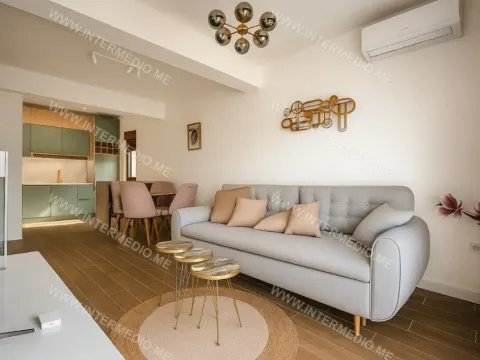 Sale, one bedroom apartment, 50m², Đenovići, Herceg Novi - image 4