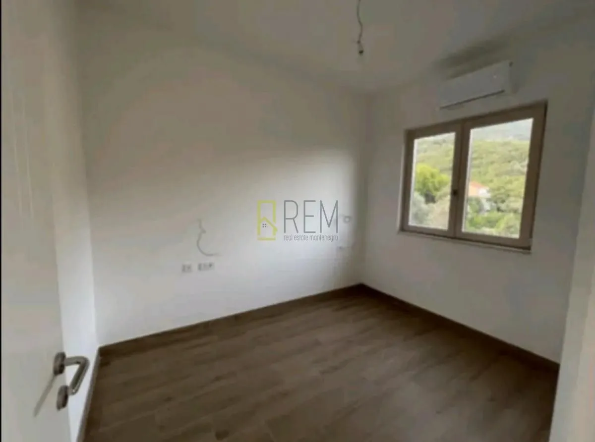 Sale, one bedroom apartment, 40m², Buljarica, Budva