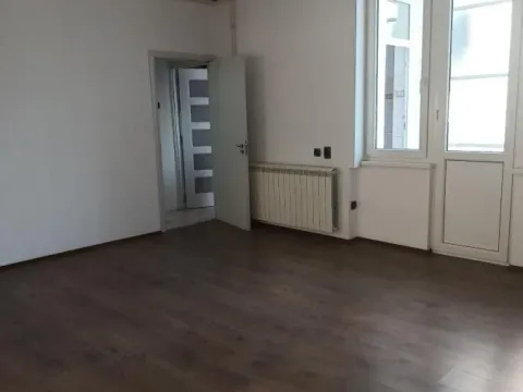 Izdavanje, trosoban stan, 100m2, Palilulska Pijaca, Palilula, Beograd Izdavanje, trosoban stan, 100m2, Palilulska Pijaca, Palilula, Beograd