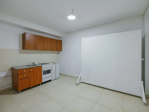 Sale, office space, 82m², Babin Do, Budva - image 13