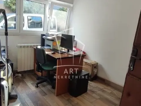 Izdavanje, poslovni prostor, 130m², Voždovac Sve Podlokacije, Beograd - image 2