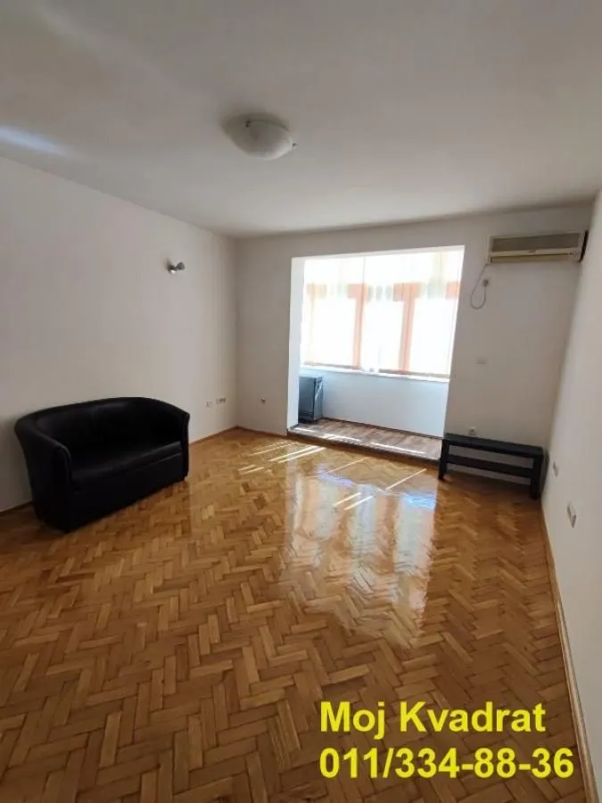 Izdavanje, jednosoban stan, 44m², Centar Sve Podlokacije, Beograd