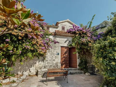 Prodaja, kuća, 240m², Risan, Kotor - image 26