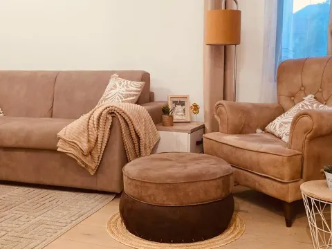 Rent, one bedroom apartment, 75m², Kalimanj, Tivat - image 10