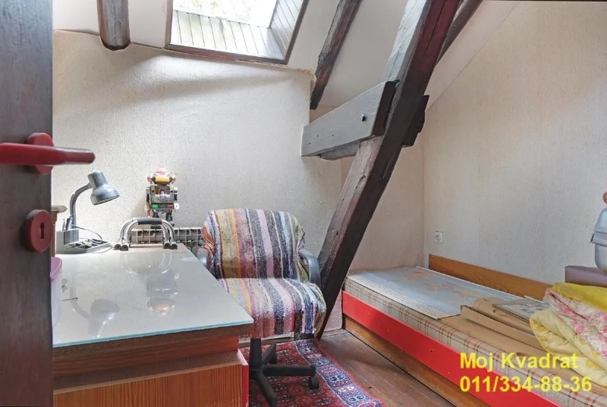Sale, four bedroom apartment, 98m², Stari Grad, Beograd