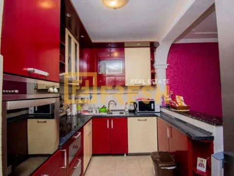 Izdavanje, dvosoban stan, 100m², Centar, Podgorica - image 7