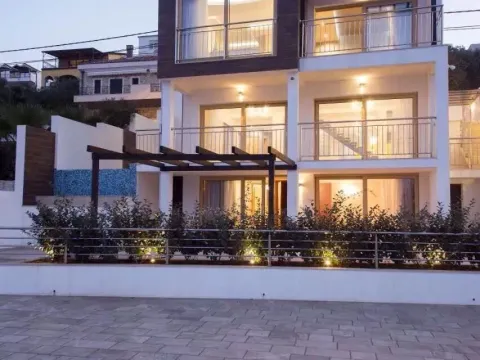 Prodaja, kuća, 390m², Krašići, Tivat - image 9