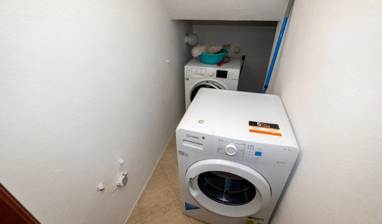 Prodaja, kuća, 200m², Tološi, Podgorica