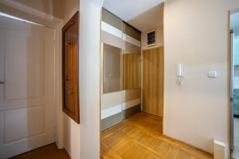 Prodaja, dvosoban stan, 70m², Gruda, Cetinje - image 10