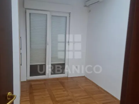 Rent, two bedroom apartment, 80m², City Kvart, Podgorica - image 6