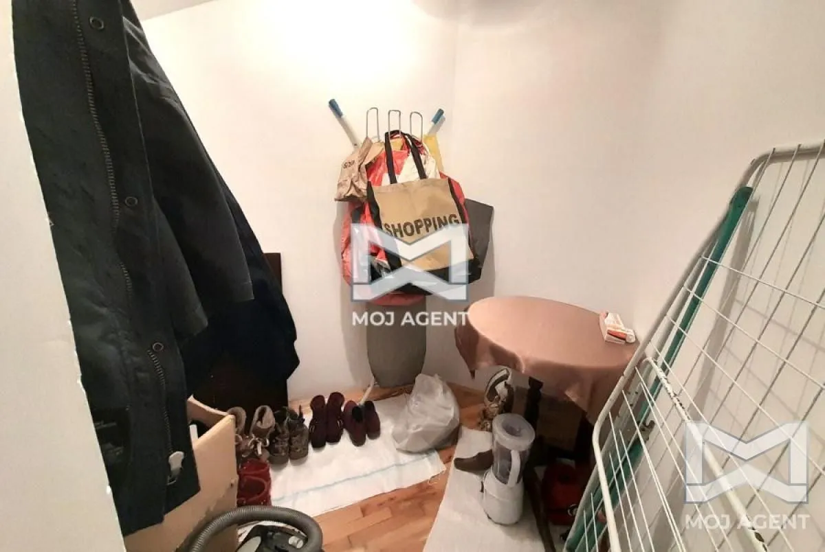 Prodaja, jednosoban stan, 50m², Krive livade, Niš