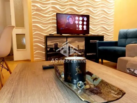 Rent, two bedroom apartment, 44m², Stari Grad, Beograd - image 2